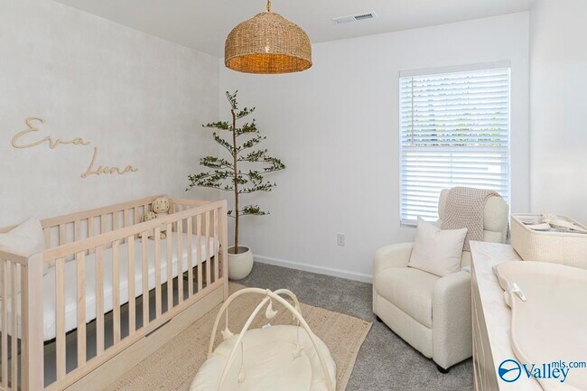 Building Photo - 110 Olde Hearth Rd