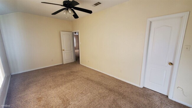 Building Photo - 4 br, 3.5 bath House - 1229 Tralee Lane