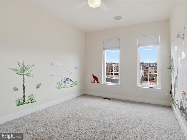 Building Photo - 20305 Savin Hill Dr