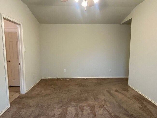Building Photo - CHARMING 4 BEDROOM, BELTON ISD