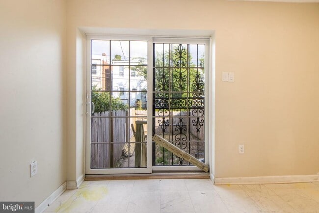 Building Photo - 2231 Orem Ave