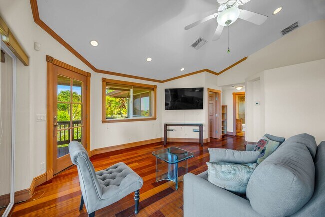 Building Photo - Launiupoko Long-Term Rental – Panoramic Vi...