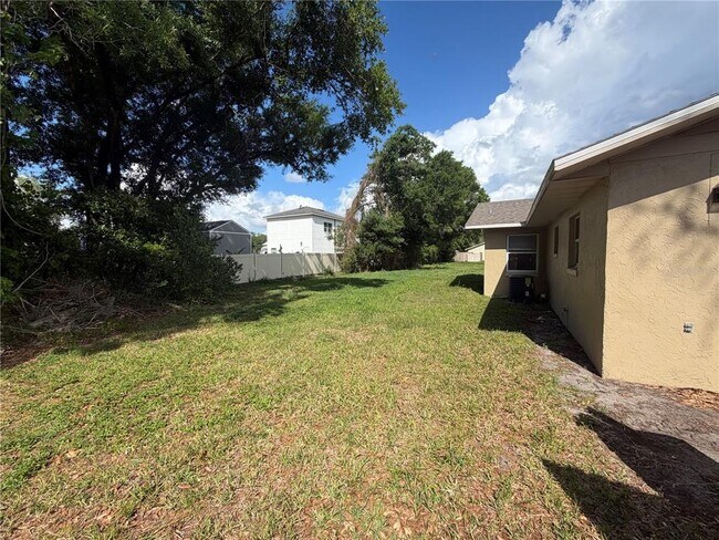 Building Photo - 116 Shannon Dr