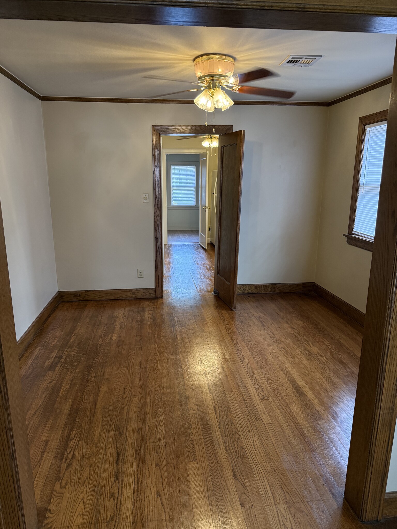 Building Photo - 203 North Terrace