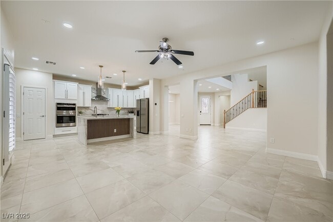Building Photo - 840 S Paseo Rocoso Pl