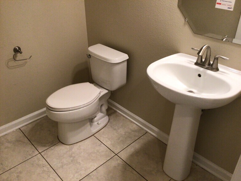 Building Photo - 4032 Ringneck Dr