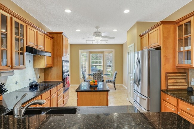 Building Photo - "Charming 2 Bed, 2 Bath with Den Rental Home in Sun City, SC - Spacious and Inviting!"