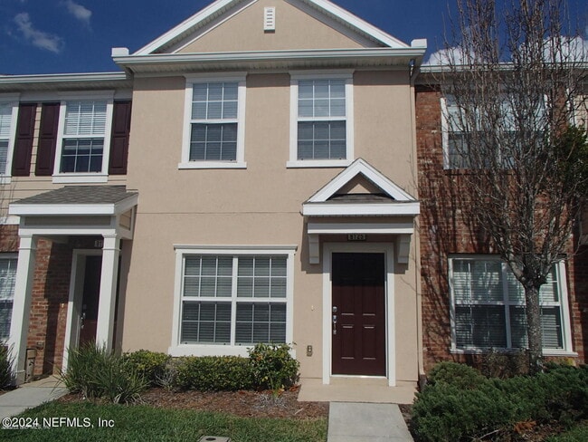 Building Photo - 8125 Summer Gate Ct