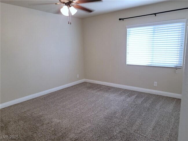 Building Photo - 604 Dolores Dr