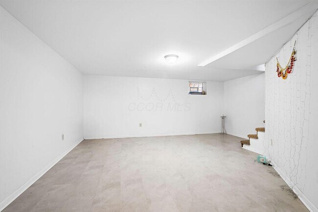 Building Photo - 1978 Northwest Blvd