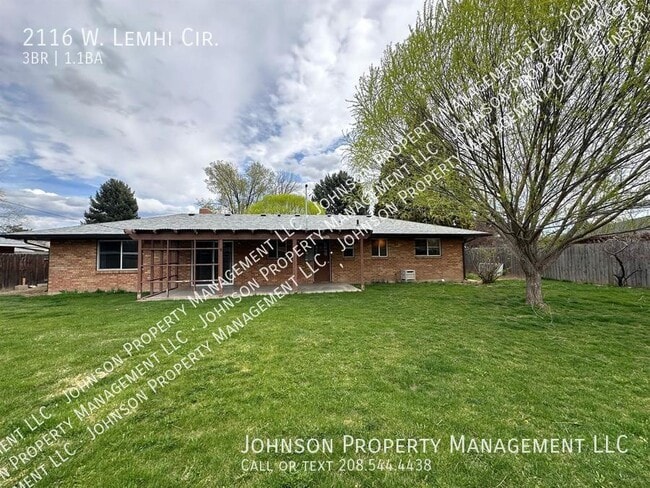 Building Photo - 2116 W Lemhi St