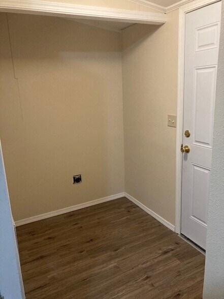 Building Photo - 2963 Rd S SW