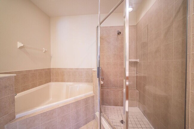 Building Photo - 10106 Willow Grove Ct