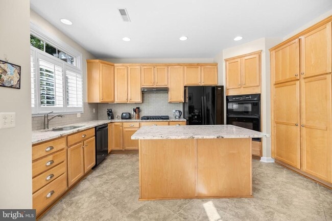 Building Photo - 5274 Pocosin Ln