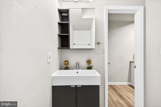 Building Photo - 9518 Miranda Ct