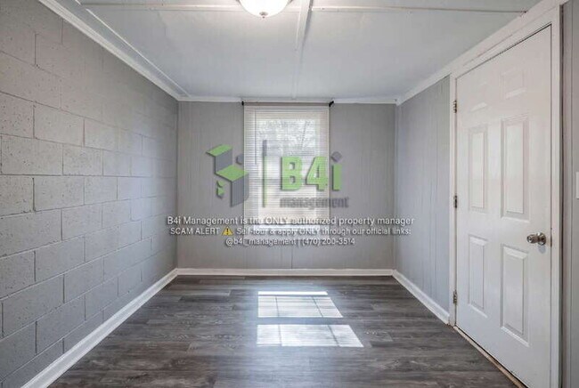 Building Photo - 1205 Spring St
