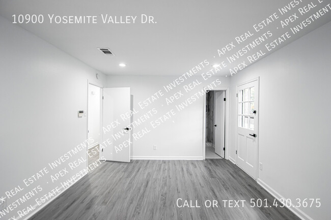 Building Photo - 10900 Yosemite Valley Dr