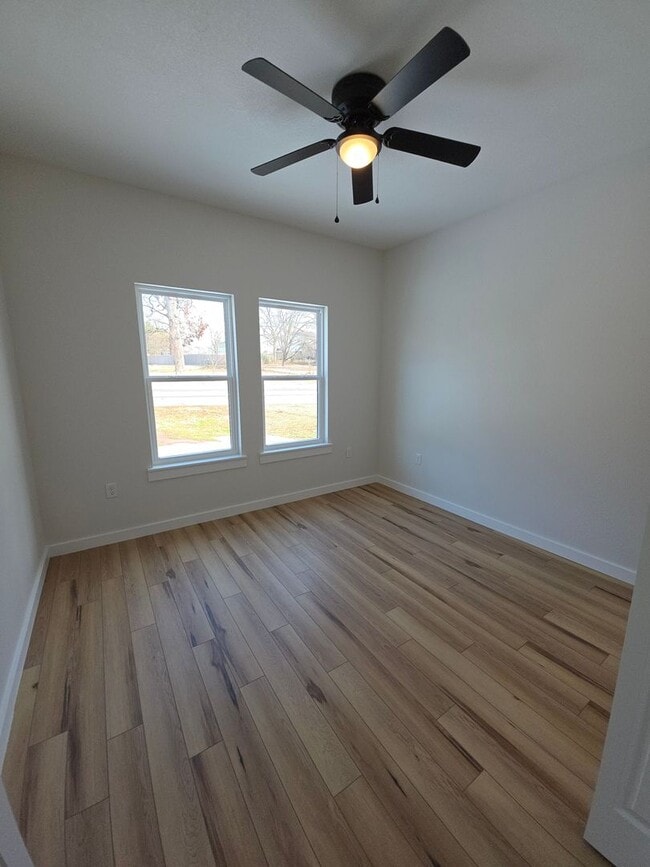 Building Photo - 1529 N 2nd St