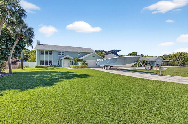Building Photo - 6701 Hillside Ln