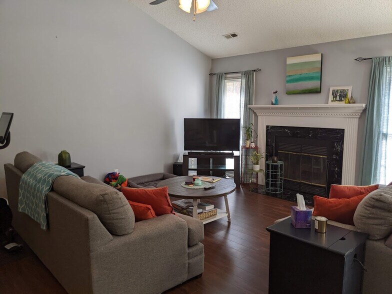 Living Room - 115 Hyacinth Lane