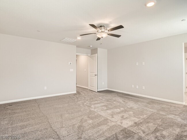 Building Photo - 10748 Wild Poppy Ave