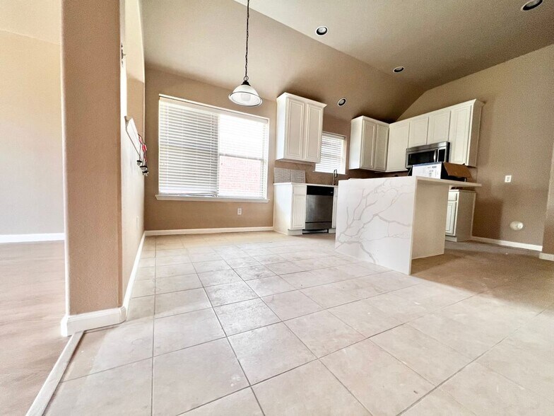 Building Photo - 2513 Slalom Dr