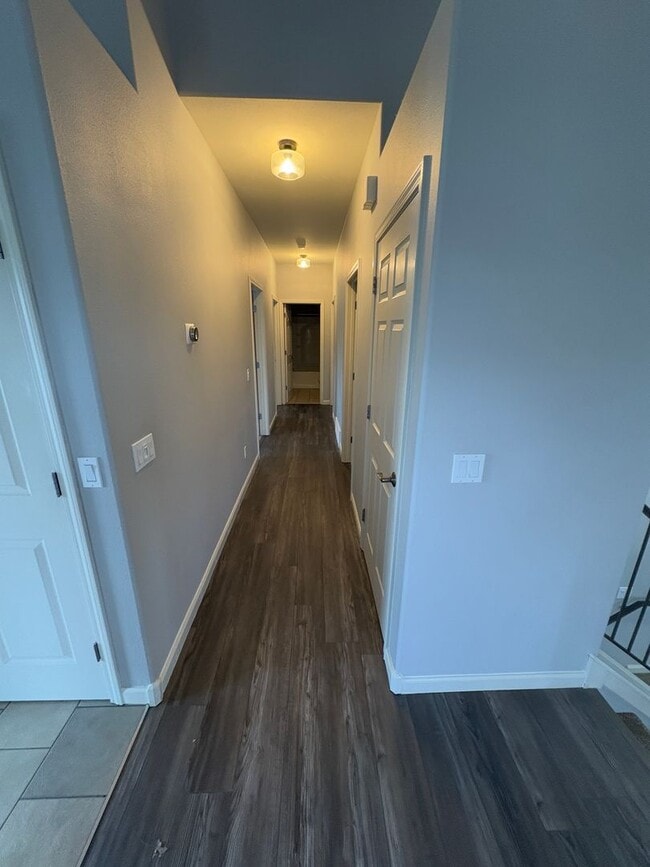 Building Photo - 5 bed 3 bath home for rent!