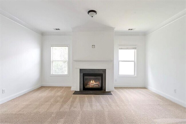 Building Photo - 2635 Azalea Bluff Dr