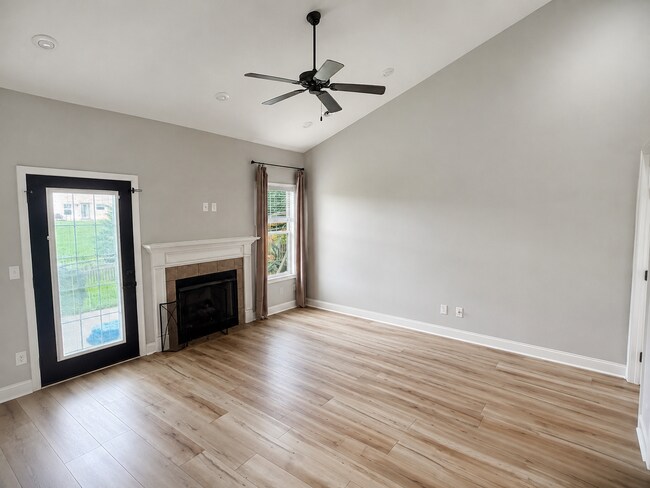 Building Photo - Pet-Friendly 3-Bedroom Home in Mill Creek
