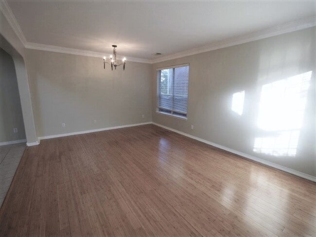 Building Photo - Desirable 4 bedroom home in BEAUTIFUL Steiner Ranch!