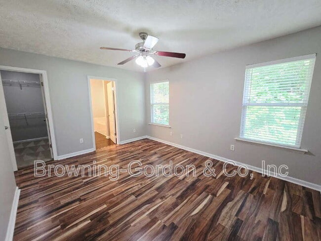 Building Photo - 786 Pippin Dr