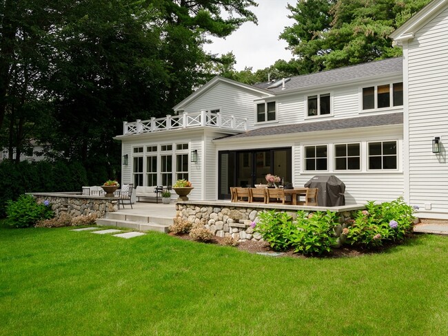 Building Photo - 8 Westmoreland Rd