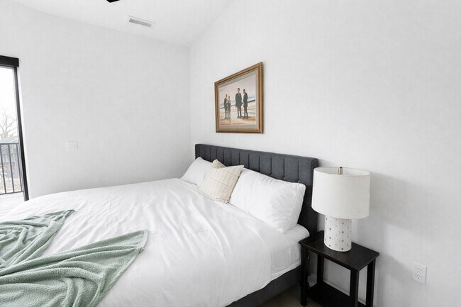 Building Photo - 4624 Farnam St