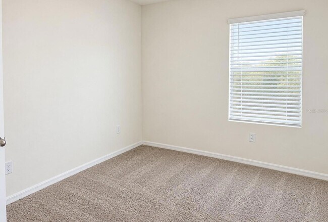 Building Photo - 1011 Bear Hammock Dr