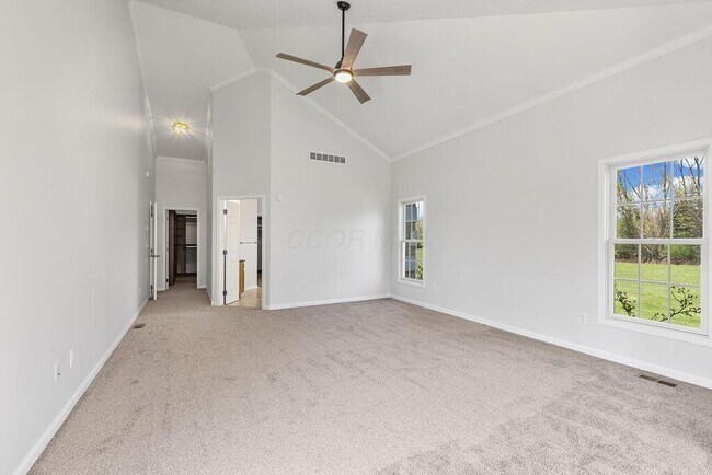 Building Photo - 100 Bermuda Dr