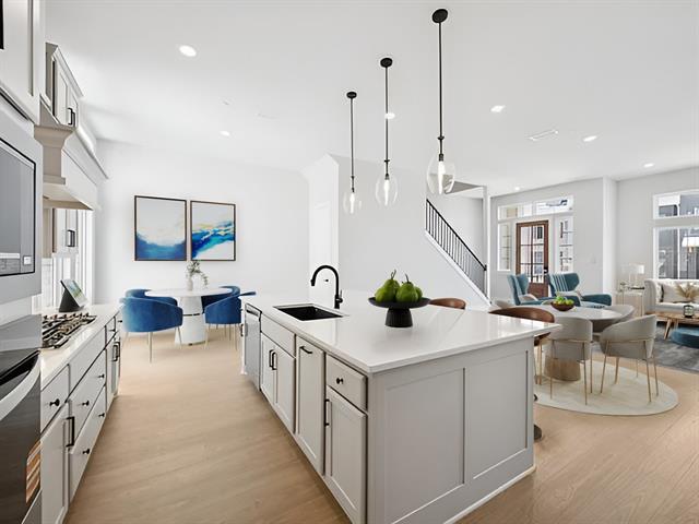 Building Photo - 4436 Burge Ave