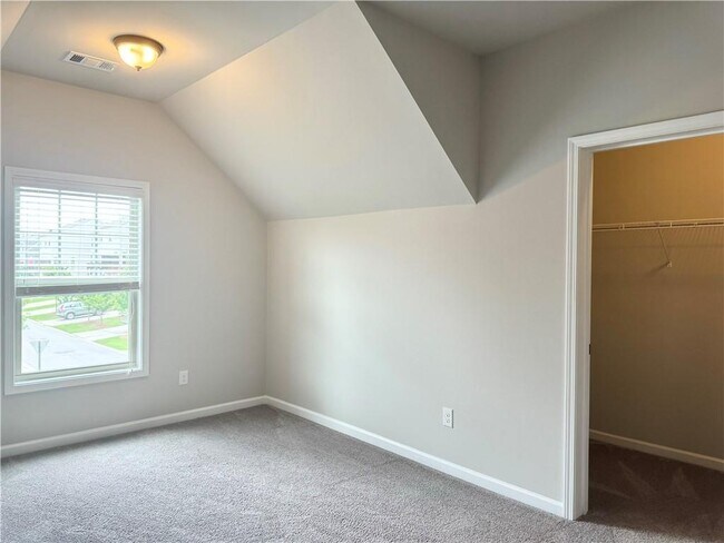 Building Photo - 2887 Regal Park Ct