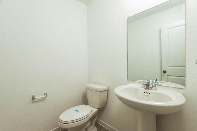 Building Photo - 3414 Rodgers Hl