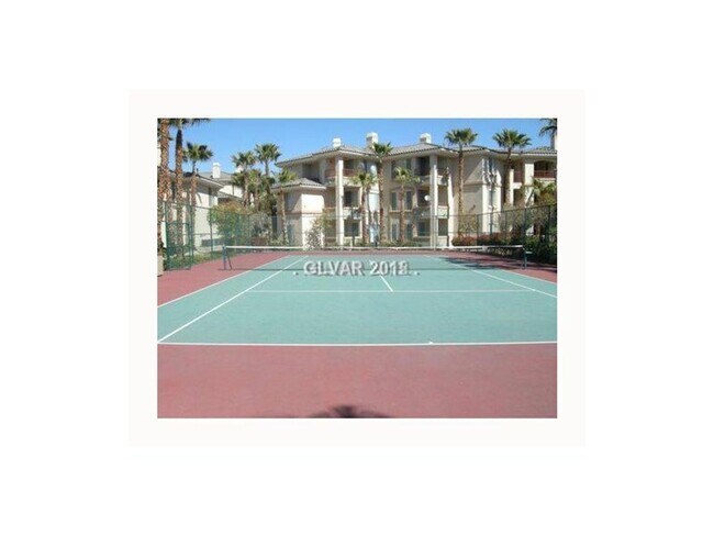 Building Photo - Nice 2-Bedroom Condo in a Guard-Gated Comm...