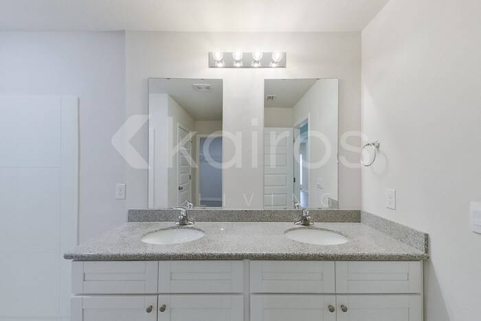 Building Photo - 152 Swallowtail Ln
