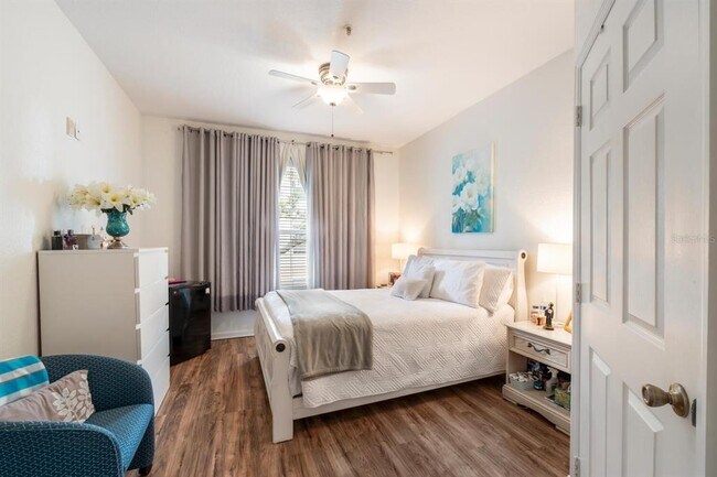 Building Photo - 6166 Stevenson Dr