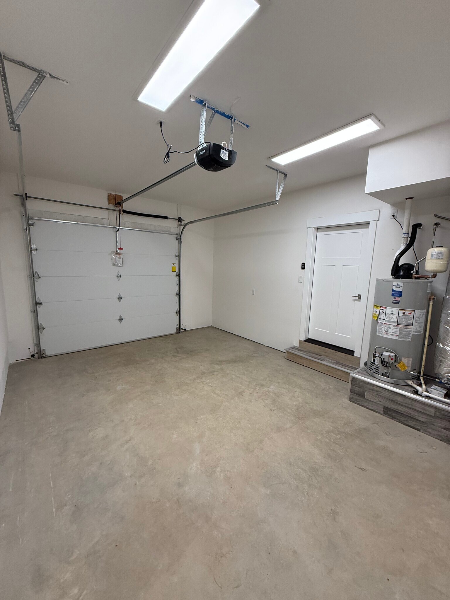 Building Photo - 3127 N Fruitland Ln