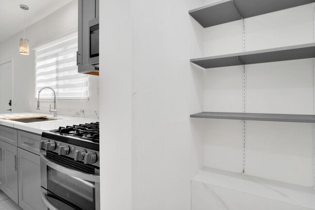 Building Photo - 27001 Calle Juanita