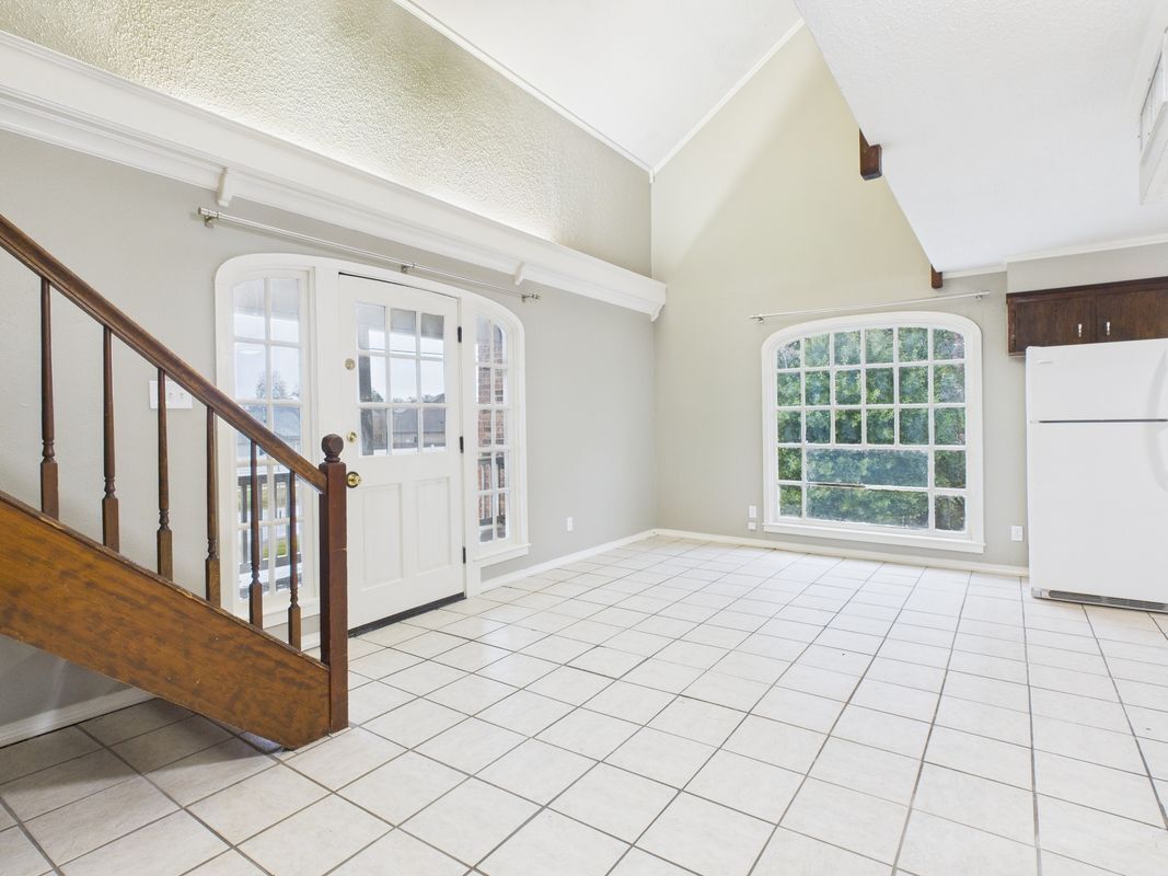 Building Photo - 107 Guillot Rd