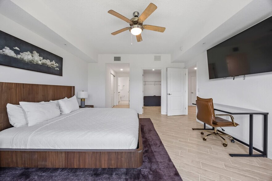 Building Photo - 605 Kemp St