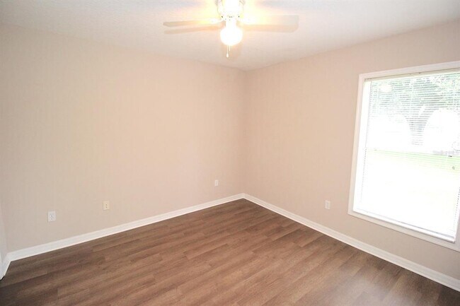 Building Photo - 25 Bird of Paradise Dr