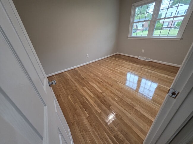 Building Photo - 312 Nancy Dr