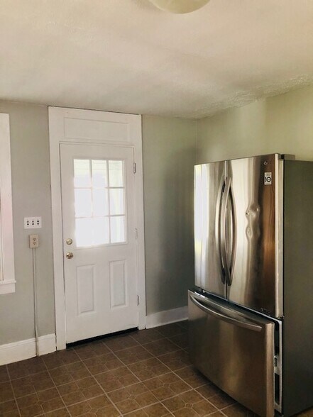 Building Photo - 1515 King St