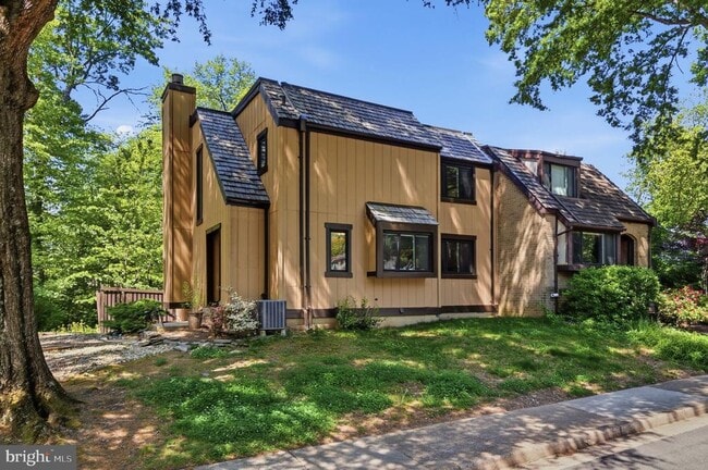 Building Photo - 1509 Farsta Ct