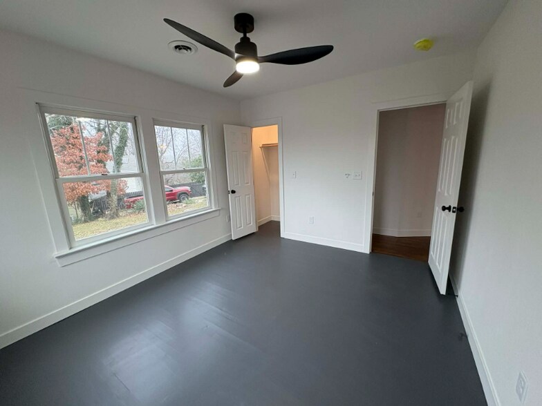 Building Photo - 6 Prospect Ave